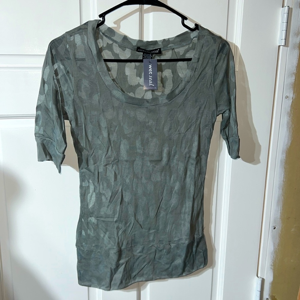 Small Wet Seal Grey short sleeve shirt
